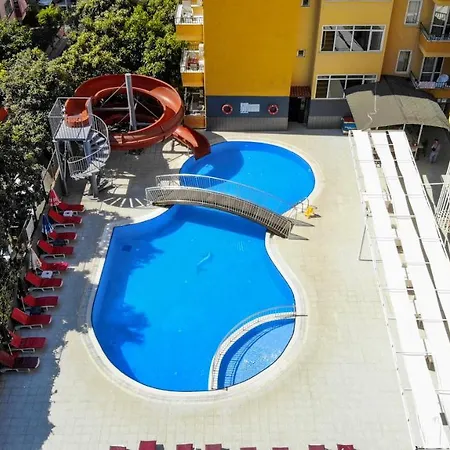 Rose Garden Aparthotel 2*