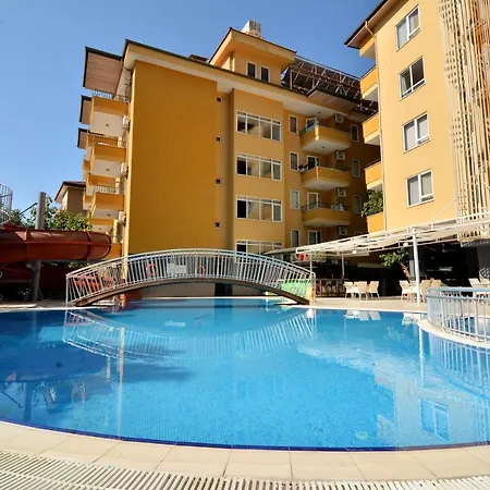 Aparthotel Rose Garden 2*