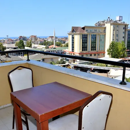 Rose Garden Aparthotel 2*