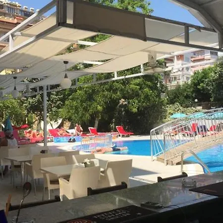 Aparthotel Rose Garden