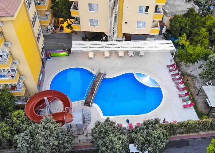 Lejlighedshotel Rose Garden 3*